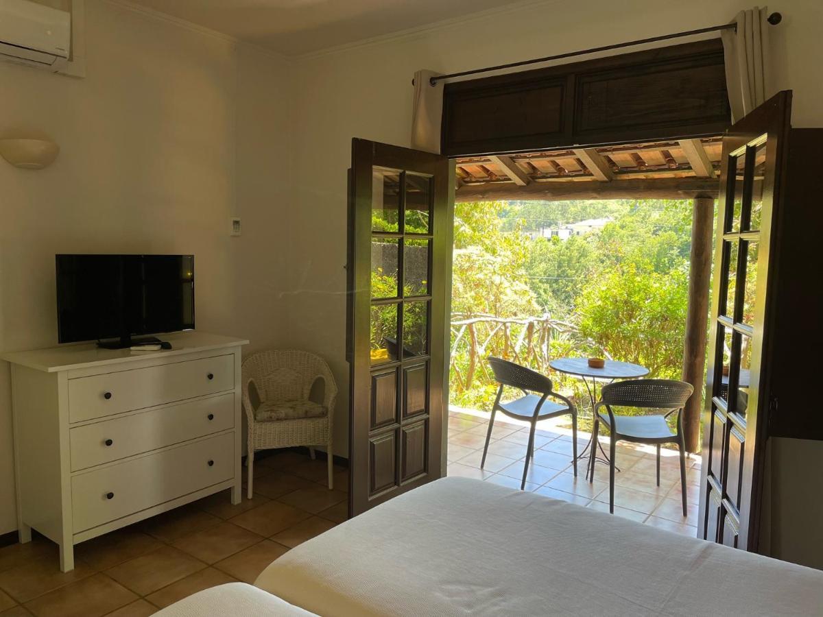 Casas De Campo Do Pomar B&B - Self Check-In Santana  Buitenkant foto